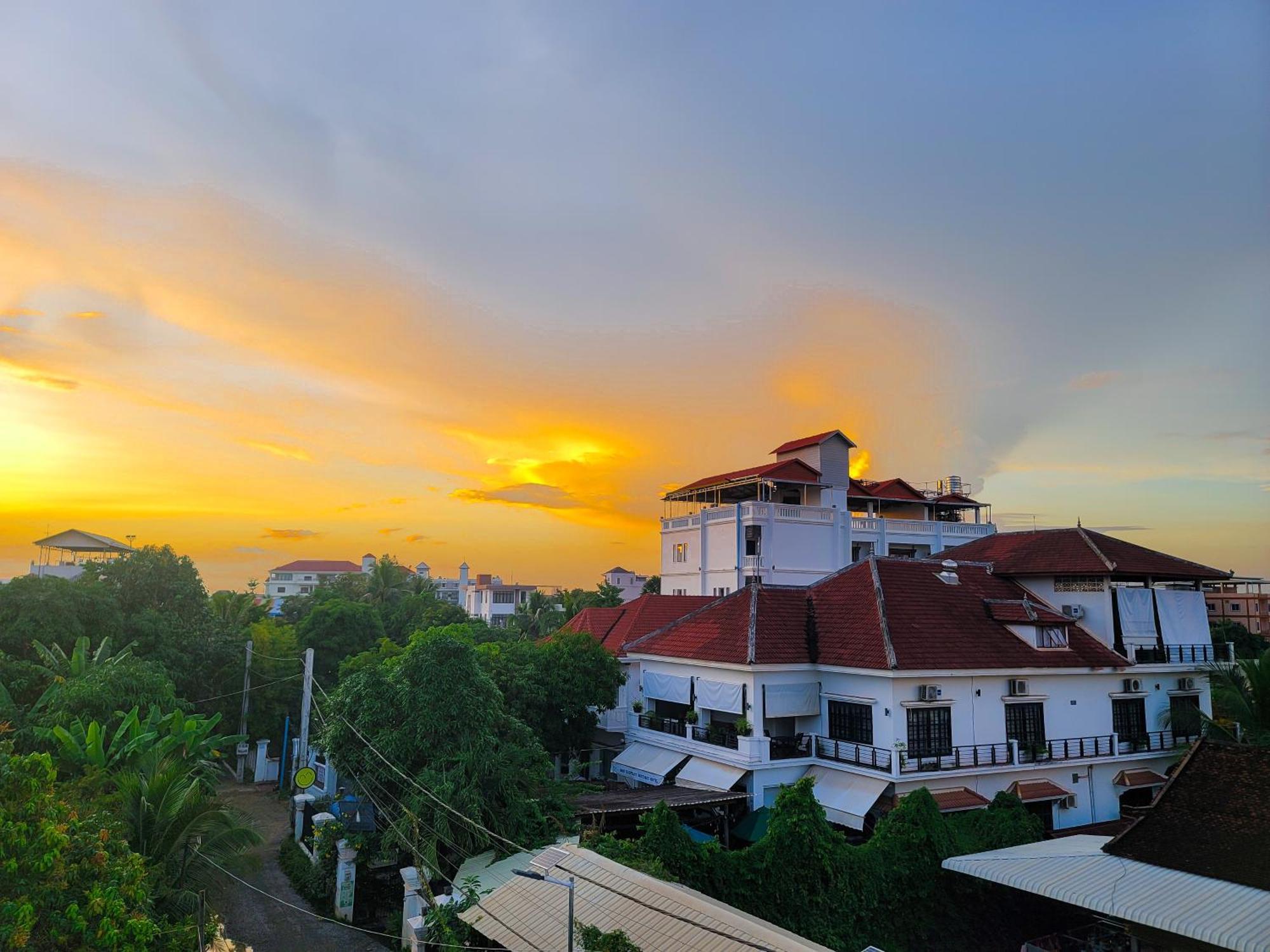 Bed & Bedzzz Hostel Siem Reap Ngoại thất bức ảnh