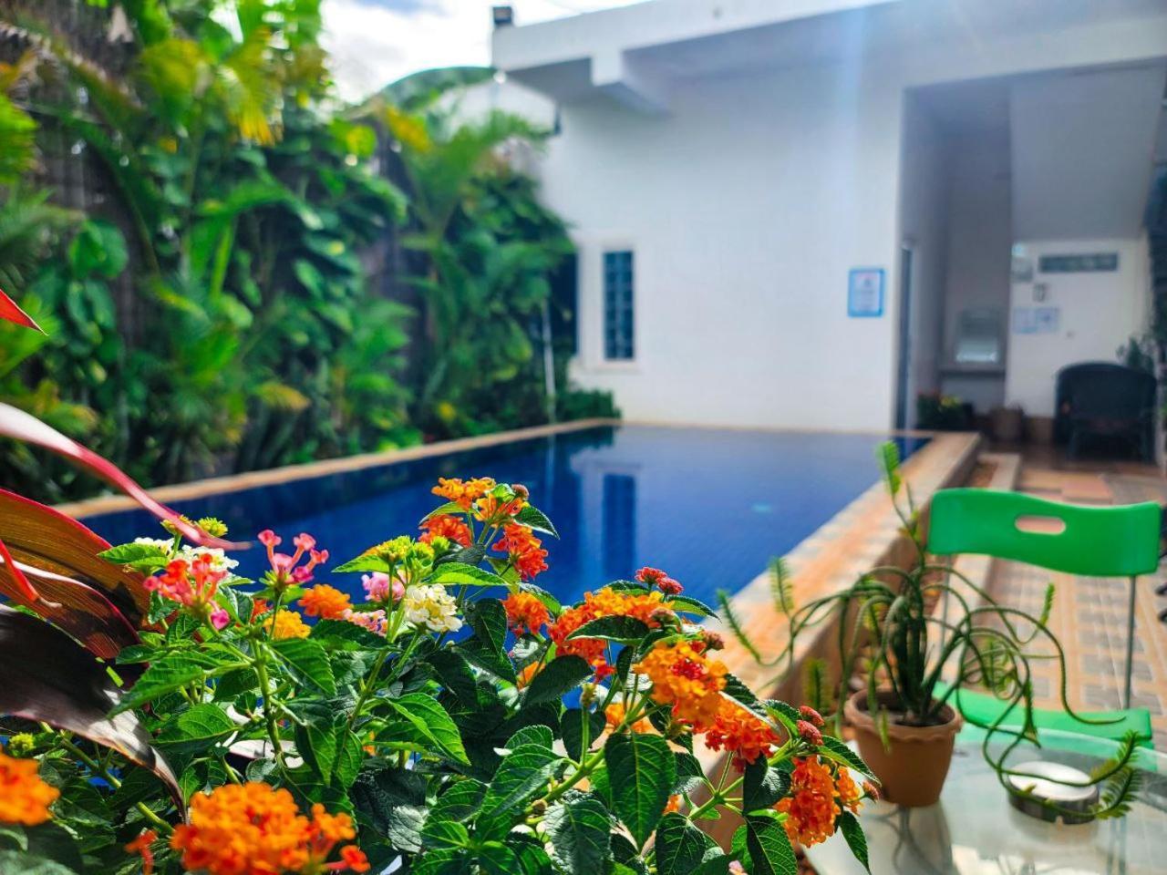Bed & Bedzzz Hostel Siem Reap Ngoại thất bức ảnh